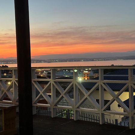 Green Door Guesthouse モーセル・ベイ エクステリア 写真
