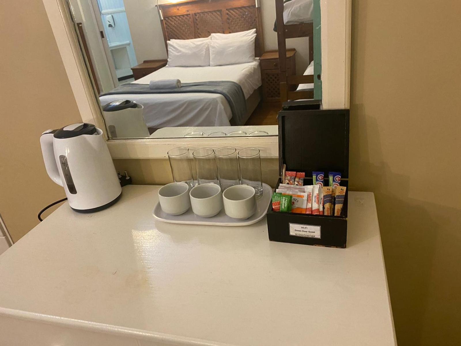 Green Door Guesthouse モーセル・ベイ 部屋 写真