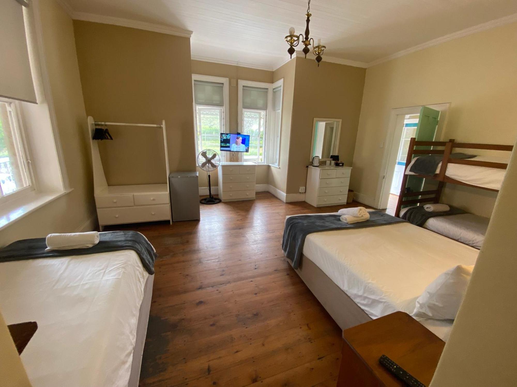 Green Door Guesthouse モーセル・ベイ 部屋 写真