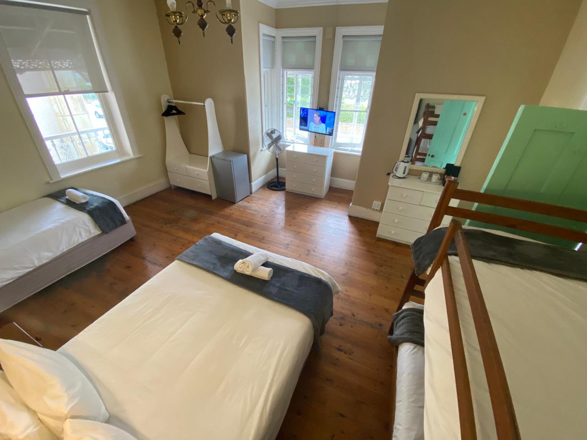 Green Door Guesthouse モーセル・ベイ 部屋 写真