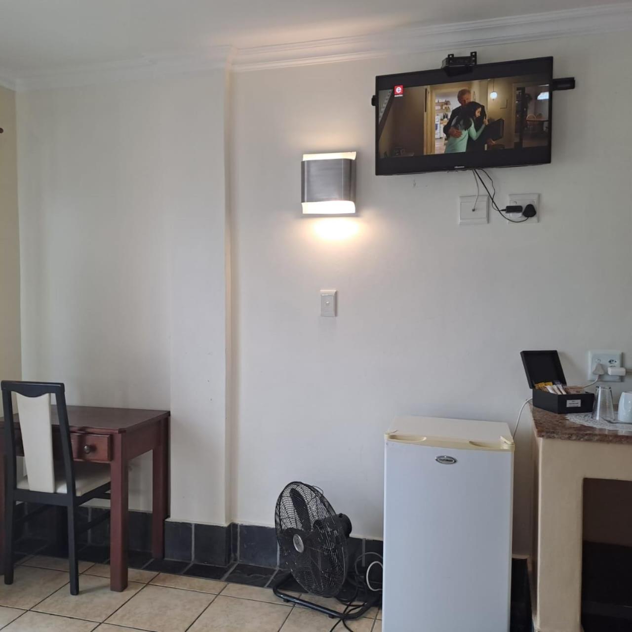Green Door Guesthouse モーセル・ベイ 部屋 写真
