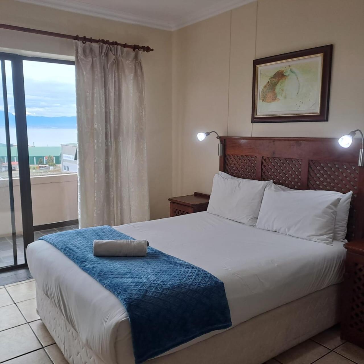 Green Door Guesthouse モーセル・ベイ 部屋 写真